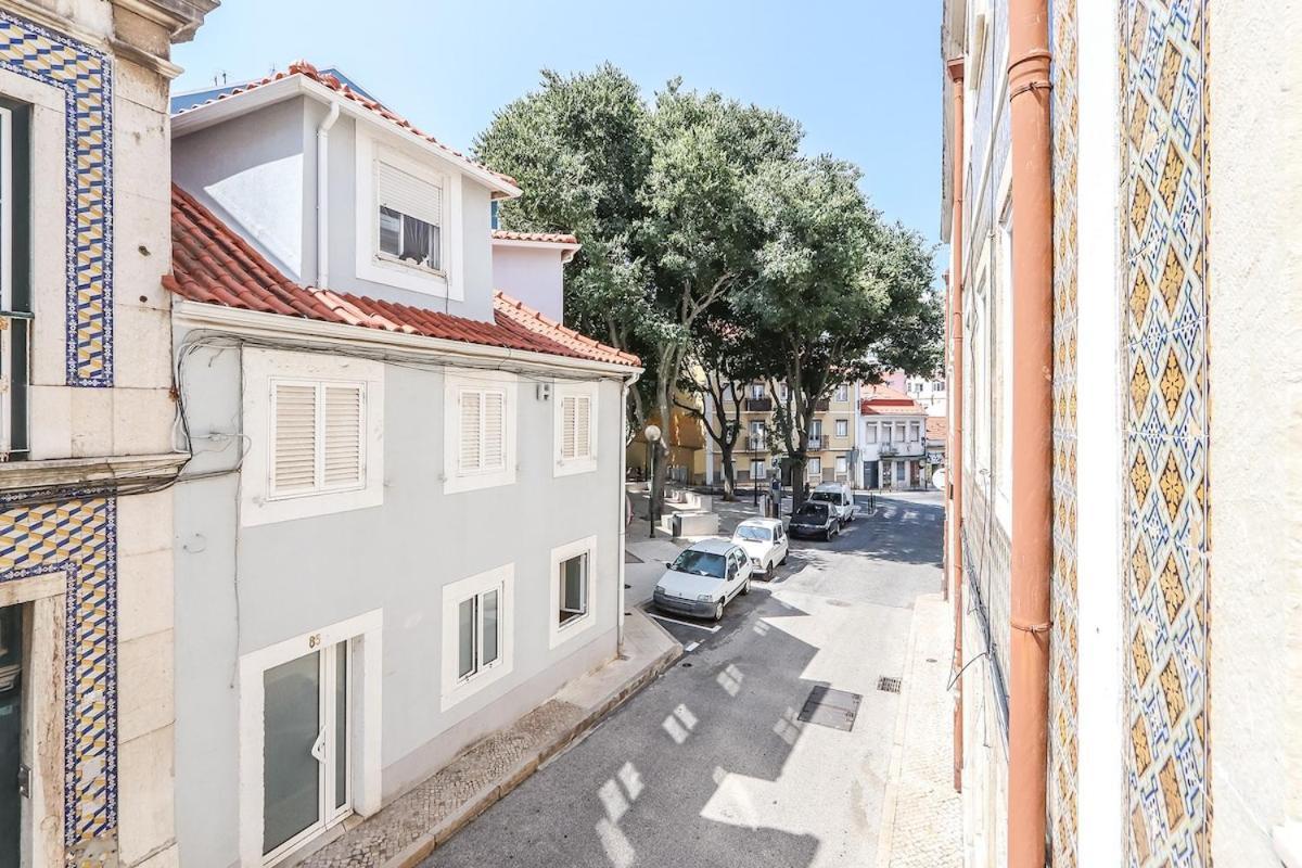Apartment Campo De Ourique Modern Bright With Office